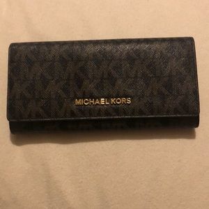 Michael Kors wallet